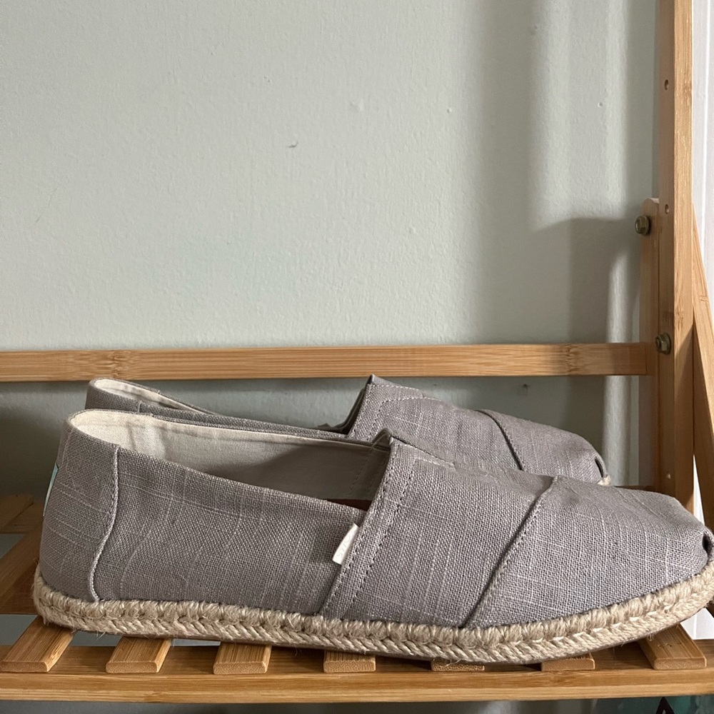 TOMS Men's Espadrille Loafer Flat, Medium Grey, Size 12